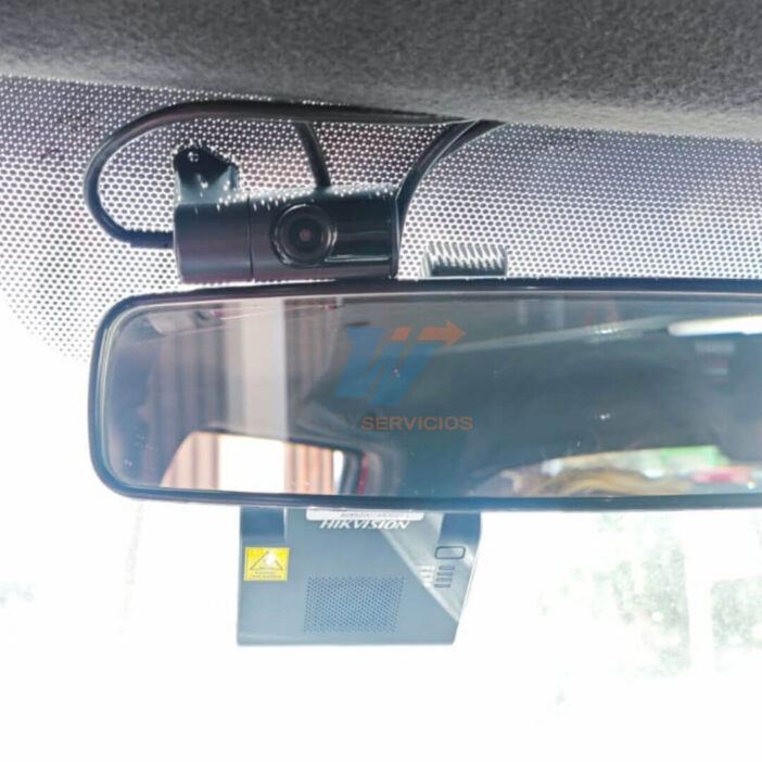 hikvision dashcam AE-DI2032-G40 montada